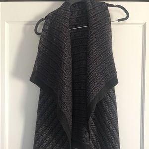 Long knitted vest